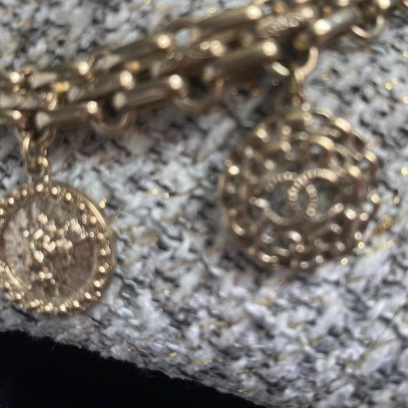 CHANEL TWEED ANKLE BOOTS WITH LOGO CHARMS - Picture 4 of 16